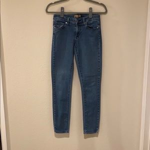 Paige Denim Verdugo Jegging Size 27